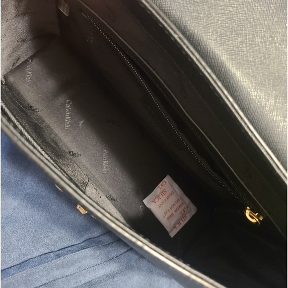 CALVIN KLEIN NWT Signature Snake Print Bag - Picture 10 of 11